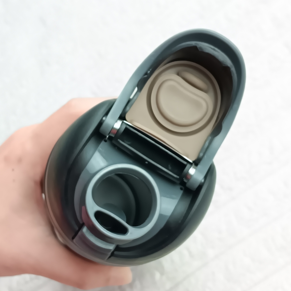 Black Stainless Water Bottle - Picture 4 of 6